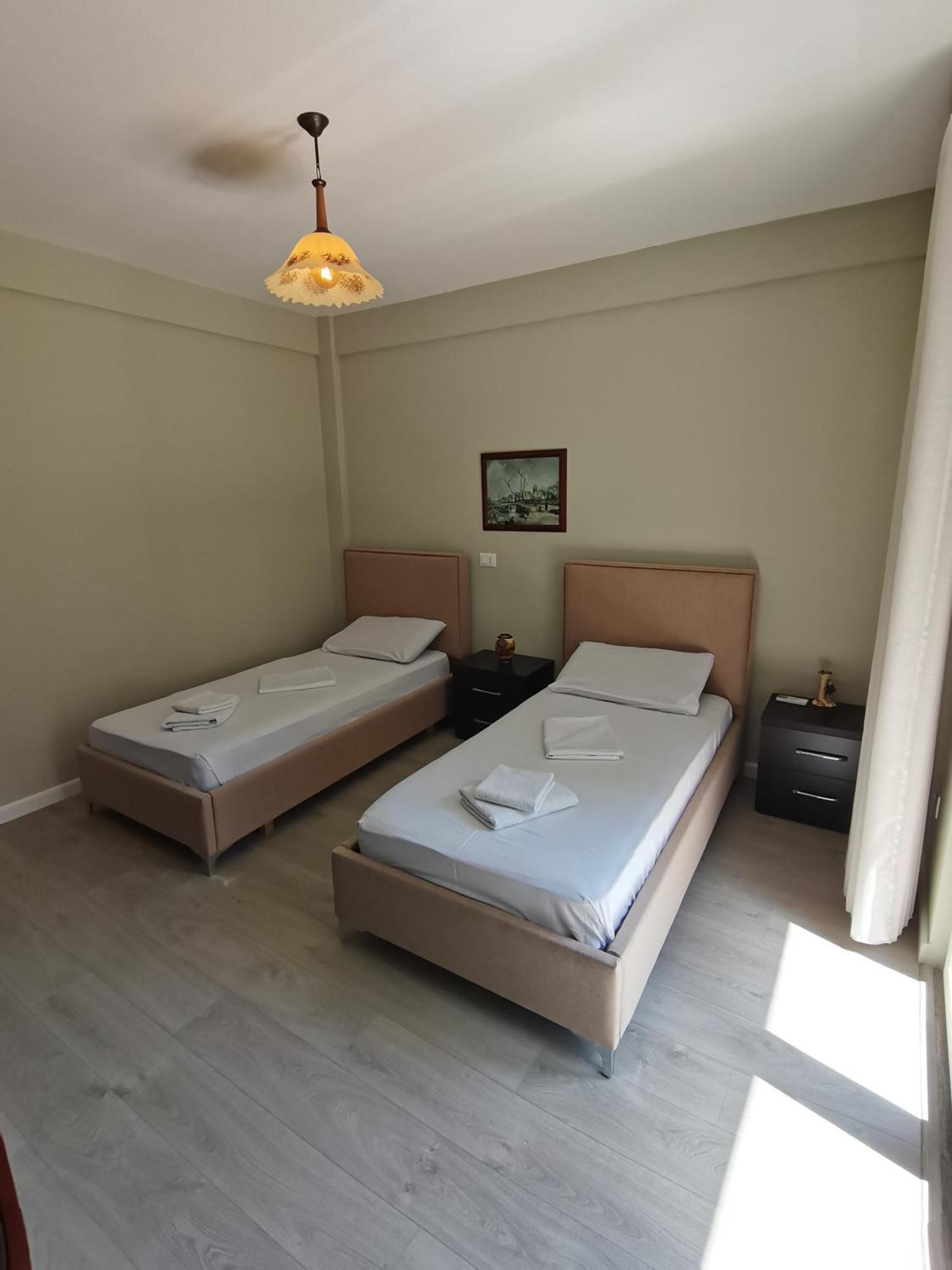 Leatis Apartment Durrës Exterior foto